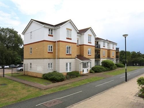 Quiet Riverside Apartment London Exterior photo