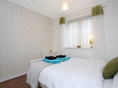 Quiet Riverside Apartment London Exterior photo
