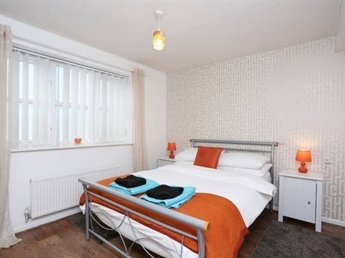 Quiet Riverside Apartment London Exterior photo